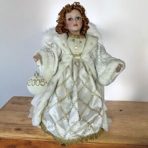 Porcelain Angel Doll Vintage Christmas 05 Red Auburn Hair w/Stand White Gold 19”